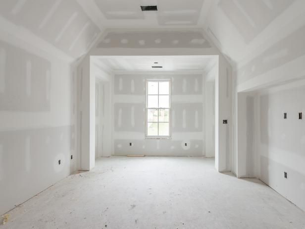 Interior Before and After Room Pictures From HGTV Smart Home 2014 (1)